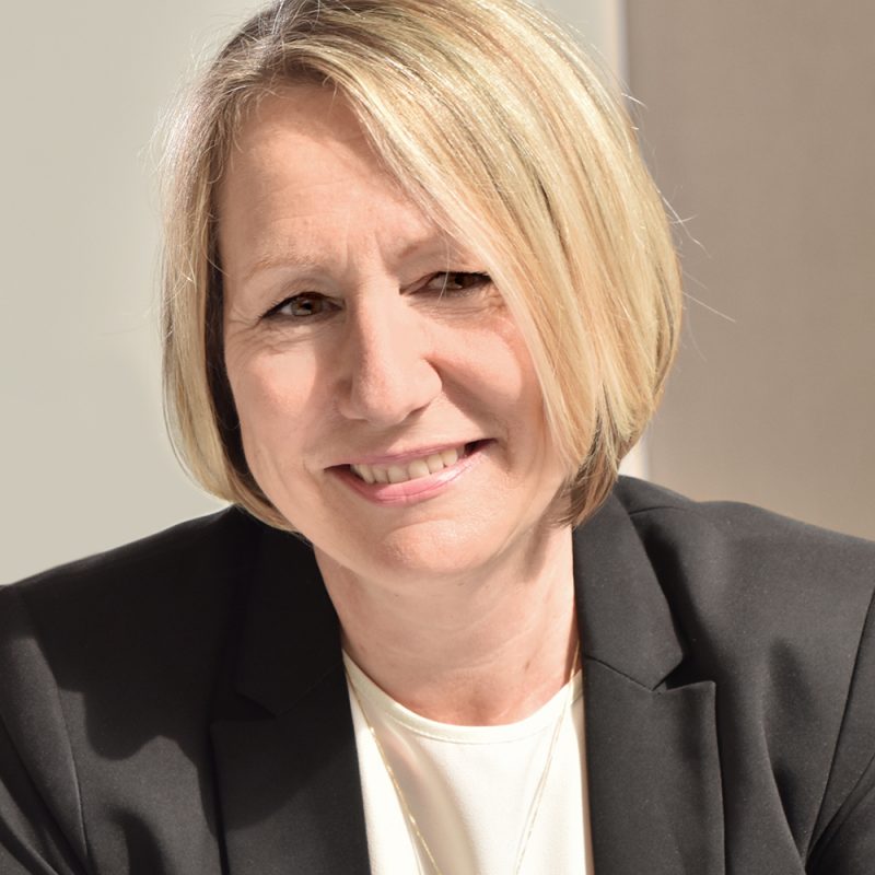 Marion : PA to Directors, Commercial & Employment